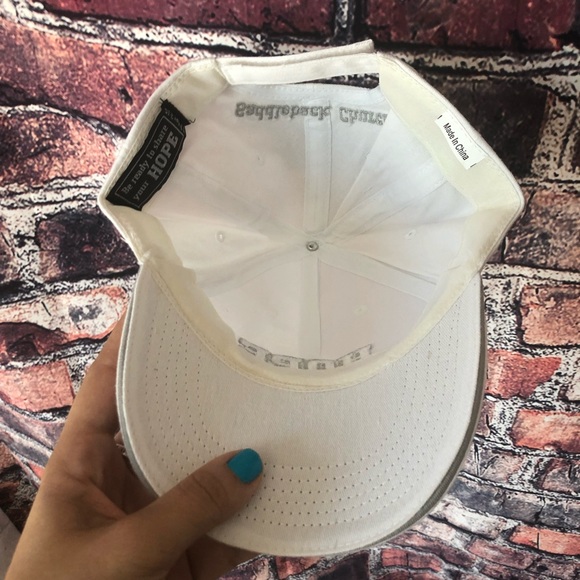 NWOT Saddleback Church HOPE Embroidered Velcro White and Grey Hat - Picture 8 of 9